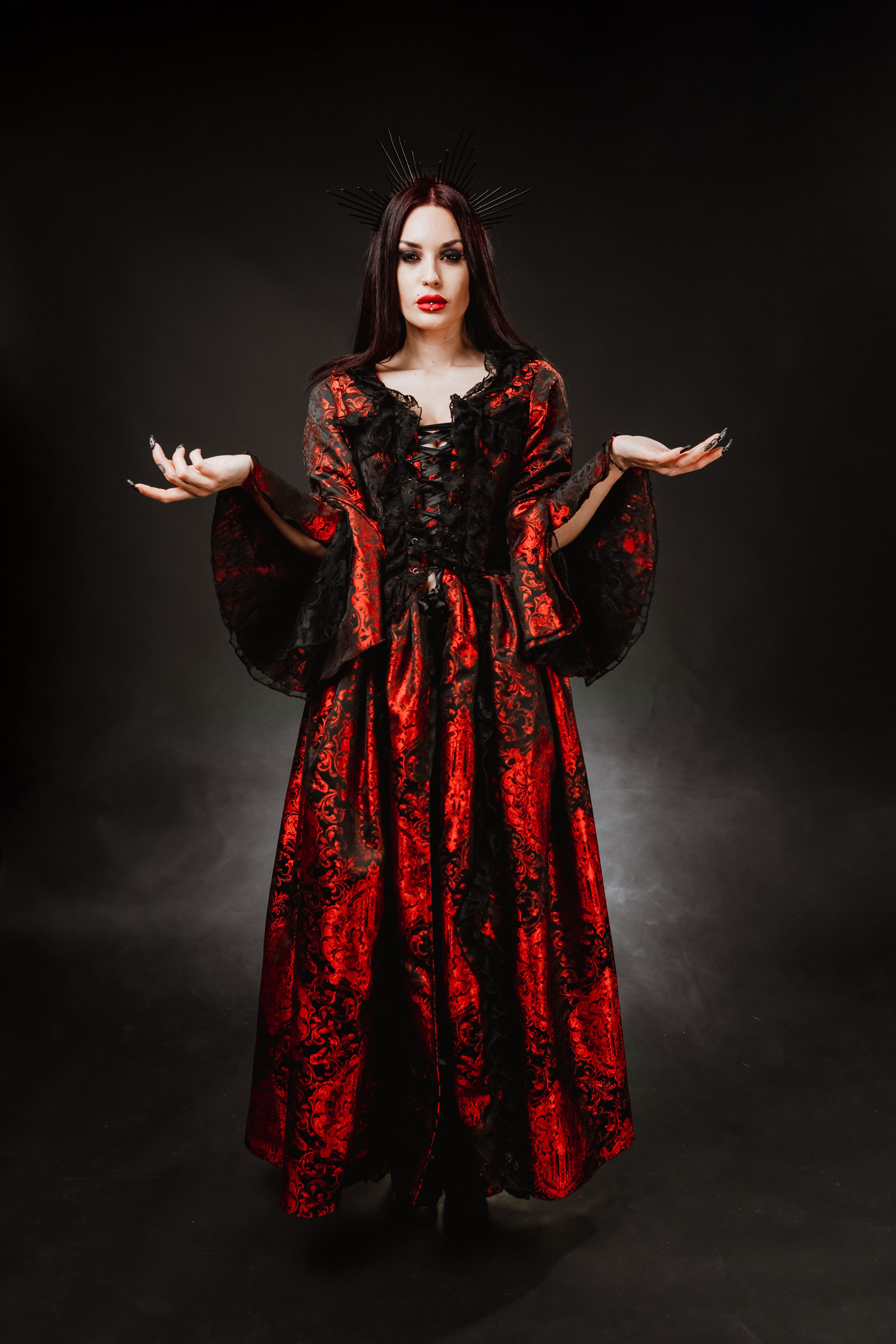 Renaissance dress red king brocade  | thumbnail | 